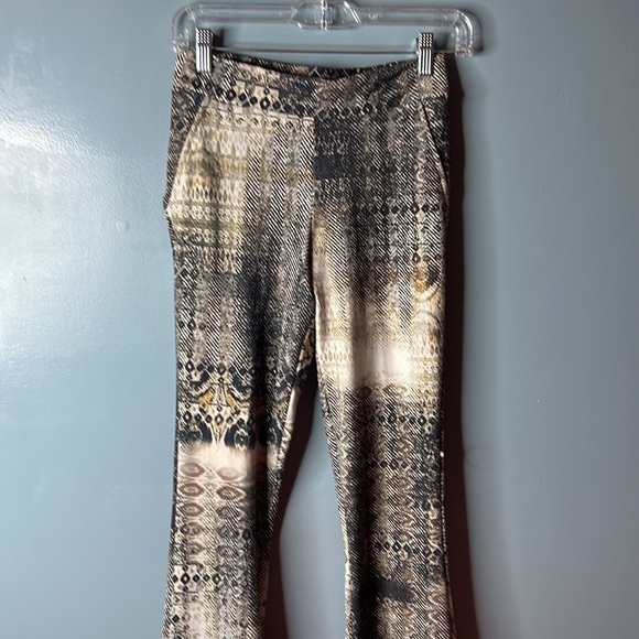 Trousers with Abstract Pattern - Picture 3 of 10